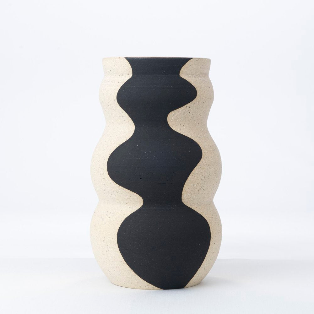 Silhouette Vessel