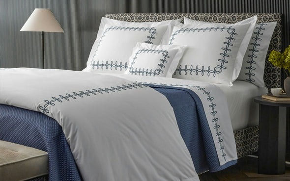 Matouk Gordian Knot Pillowcase Pair